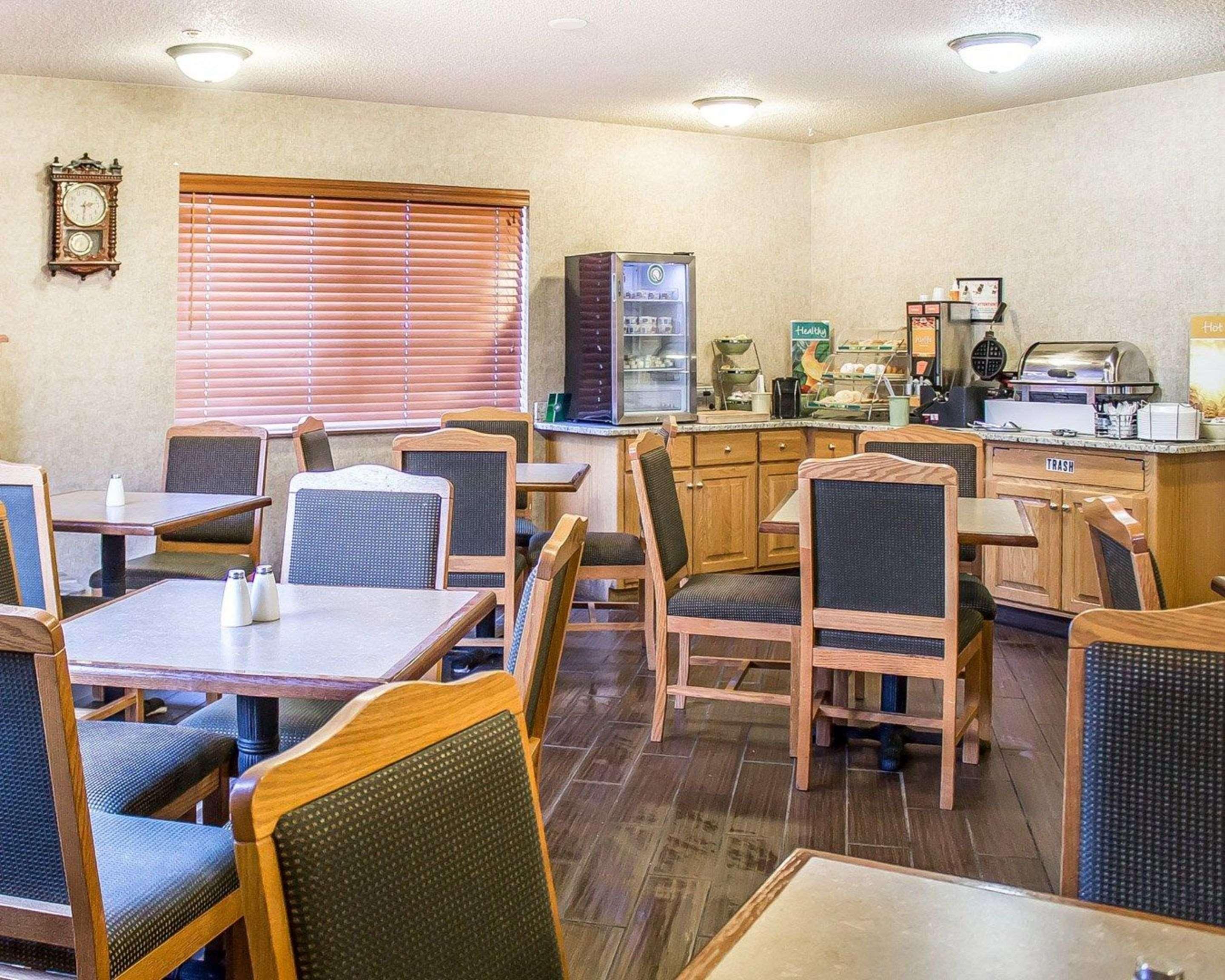 Quality Inn & Suites Стерджен-Бей Экстерьер фото